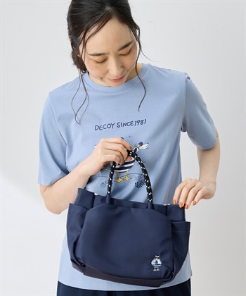 【トムさんコラボ】コイくんワンポイント刺しゅう2WAYトートバッグ(ネイビー-フリー)