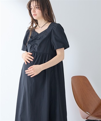	【UVカット】バルーン袖 ギャザーワンピース｜マタニティ 授乳対応 サイドファスナー 産前産後対応(ブラック-Ｍ)