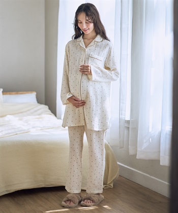 Ｗガーゼハート柄パジャマ（マタニティ/ 妊婦服）授乳楽々 妊婦服 産前・産後対応(ベージュ-Ｍ)